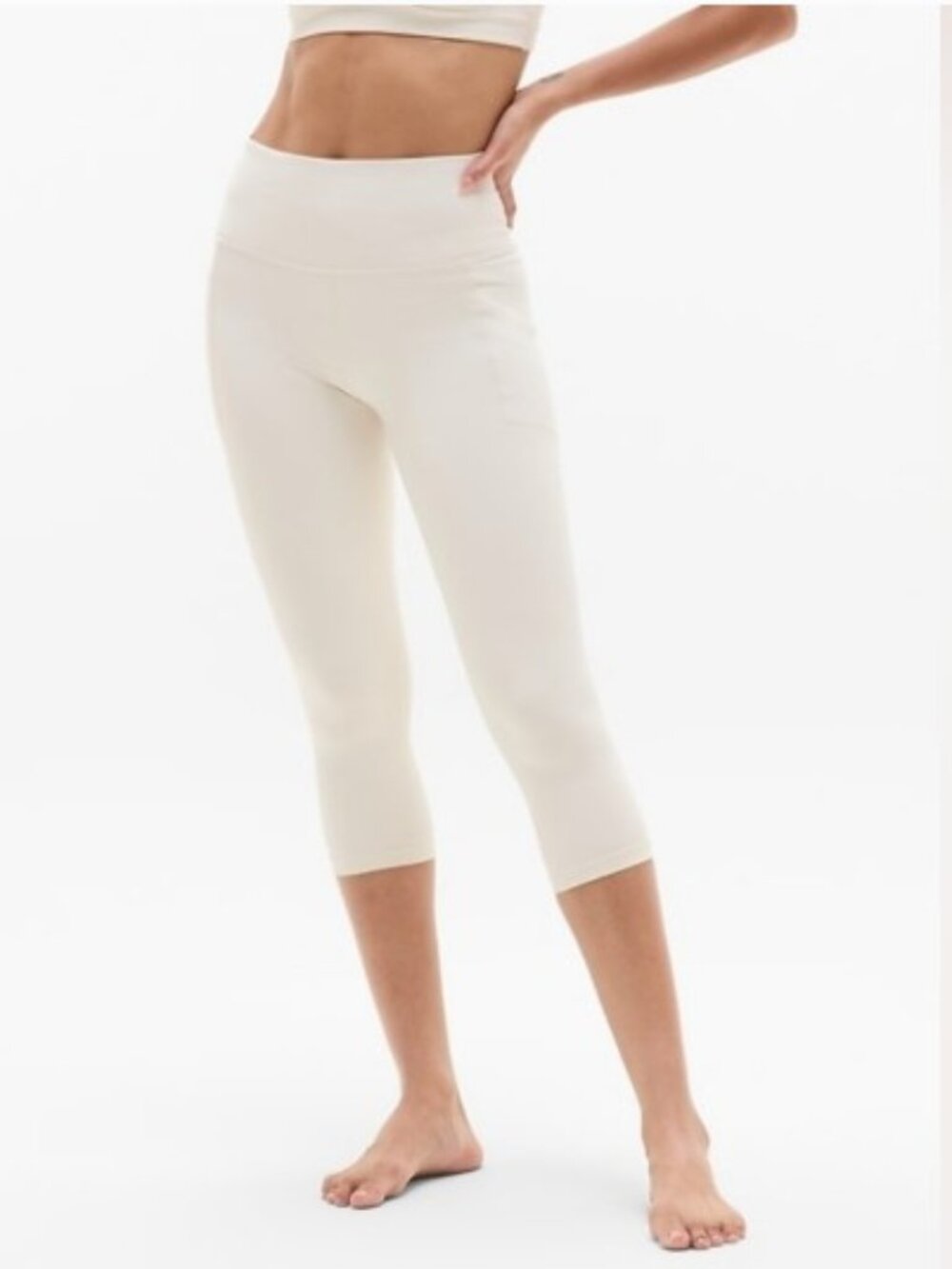 Athleta Salutation Stash Capri NWT